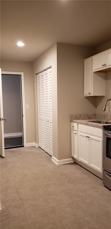 Building Photo - 2749 Sanibel Ln SE