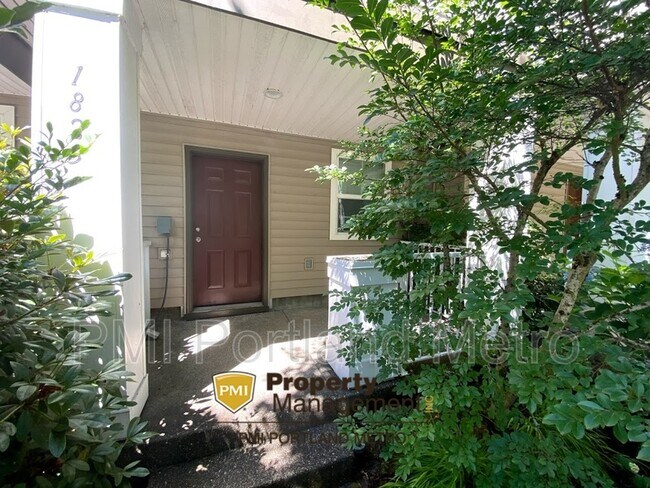 Building Photo - 1823 NE 102nd Ave