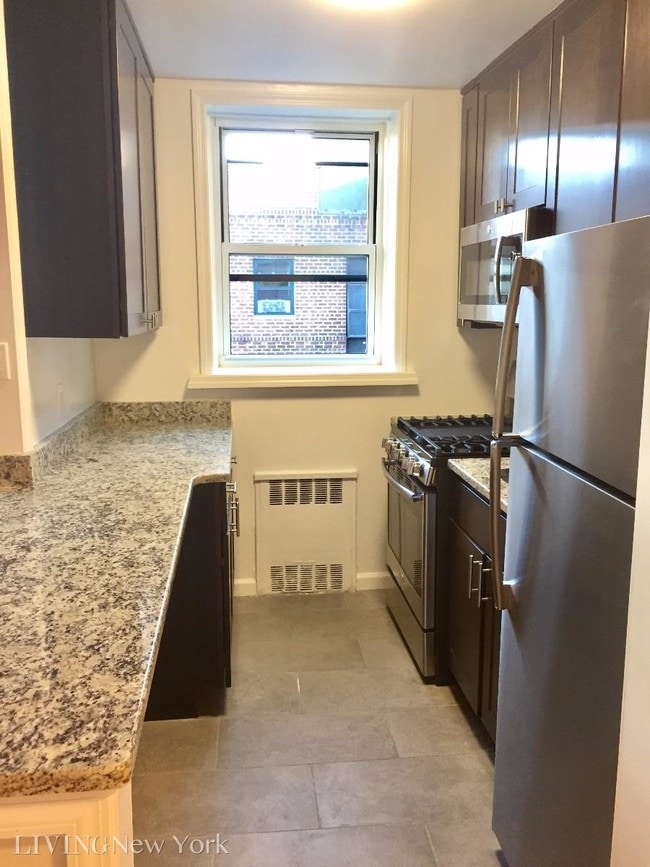 Building Photo - 5555 Netherland Ave