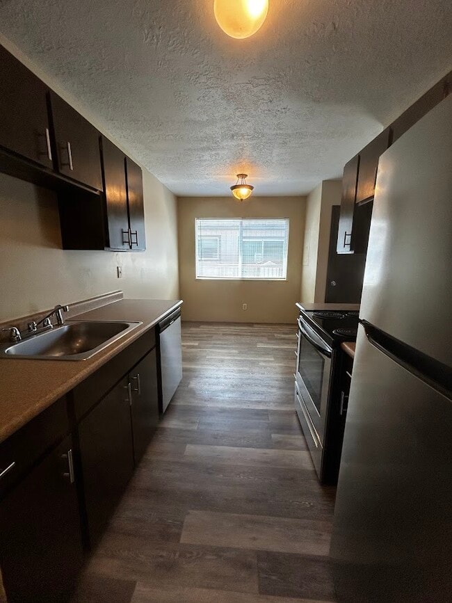 Dining room area off kitchen - 3808 SE Cesar Estrada Chavez Blvd