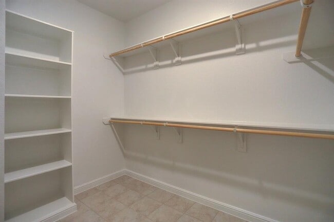 Building Photo - 18215 Alora Springs Trace