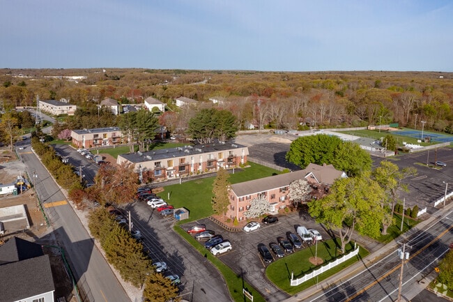 PORTICO 1-2-3 - Kirkbrae Glen Apartments