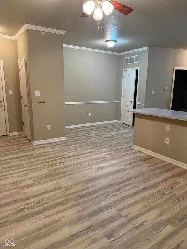 Foto del edificio - 12926 University Crescent