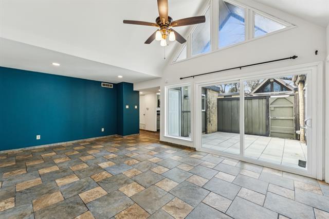 Foto del edificio - 4659 Country Creek Dr
