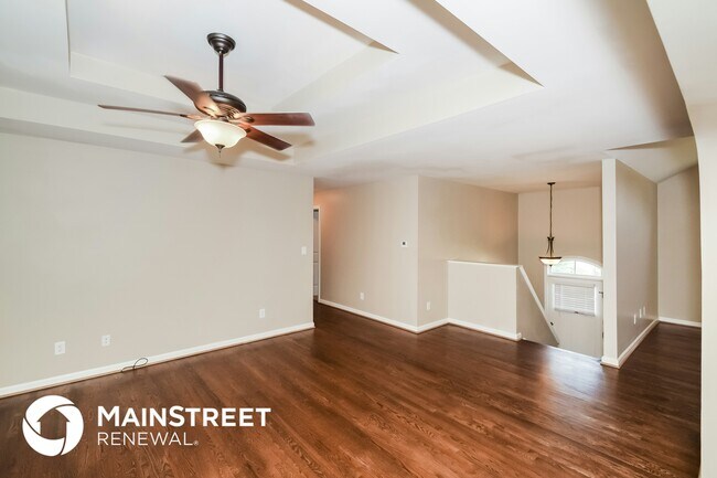 Building Photo - 695 Starlite Dr