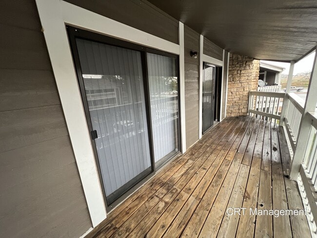 Building Photo - Beautifully Renovated 3-bedroom 2 Bathroom...