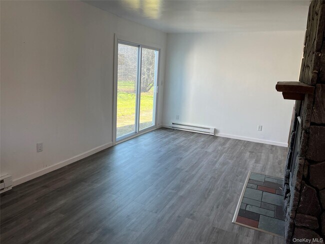 Building Photo - 310 Browns Rd