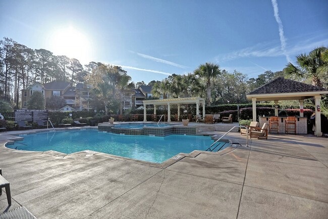Building Photo - 1205 Walden Park Dr