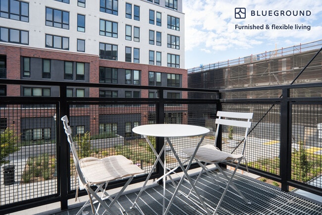 Foto del edificio - 4310 Hubbard St