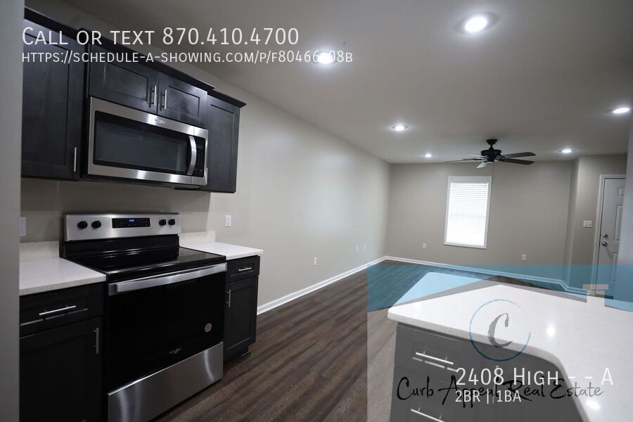 Primary Photo - Luxury 2 bed, 1 bath duplex - new construc...