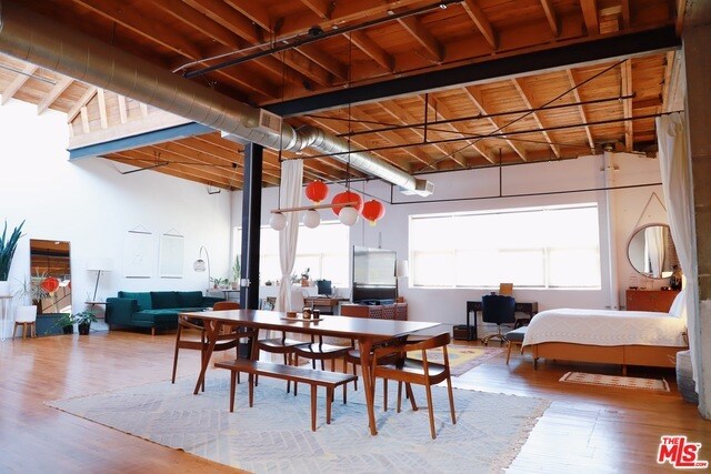 Foto principal - 500 Molino St