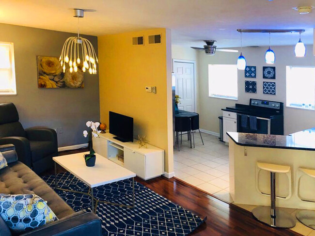 Open floor plan - 181 Pius St