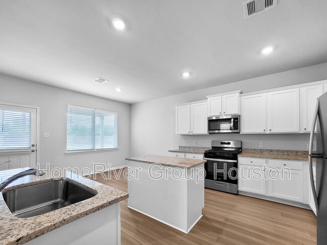 Foto del edificio - 2502 Green Jasper Dr