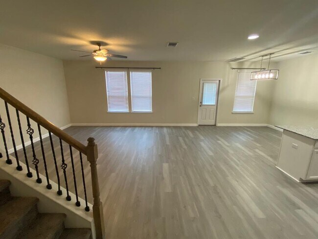 Foto del edificio - 97 Quarryman Dr