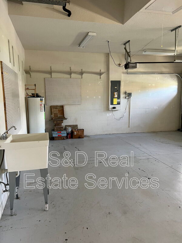 Foto del edificio - 2492 Tahoe Dr