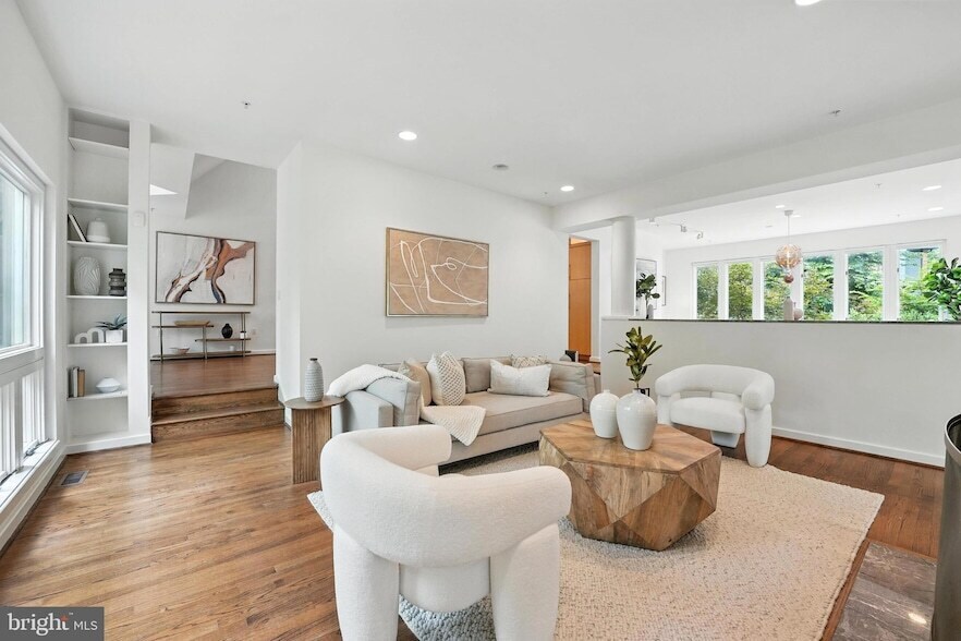 Foto principal - 6702 Oregon Ave NW