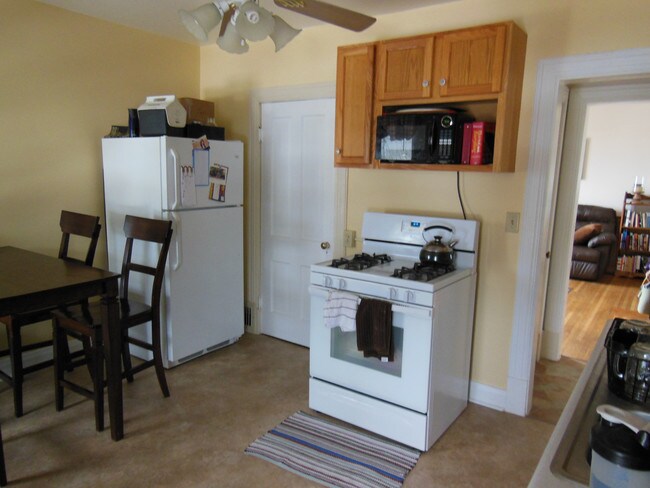 Building Photo - 509 Duplex