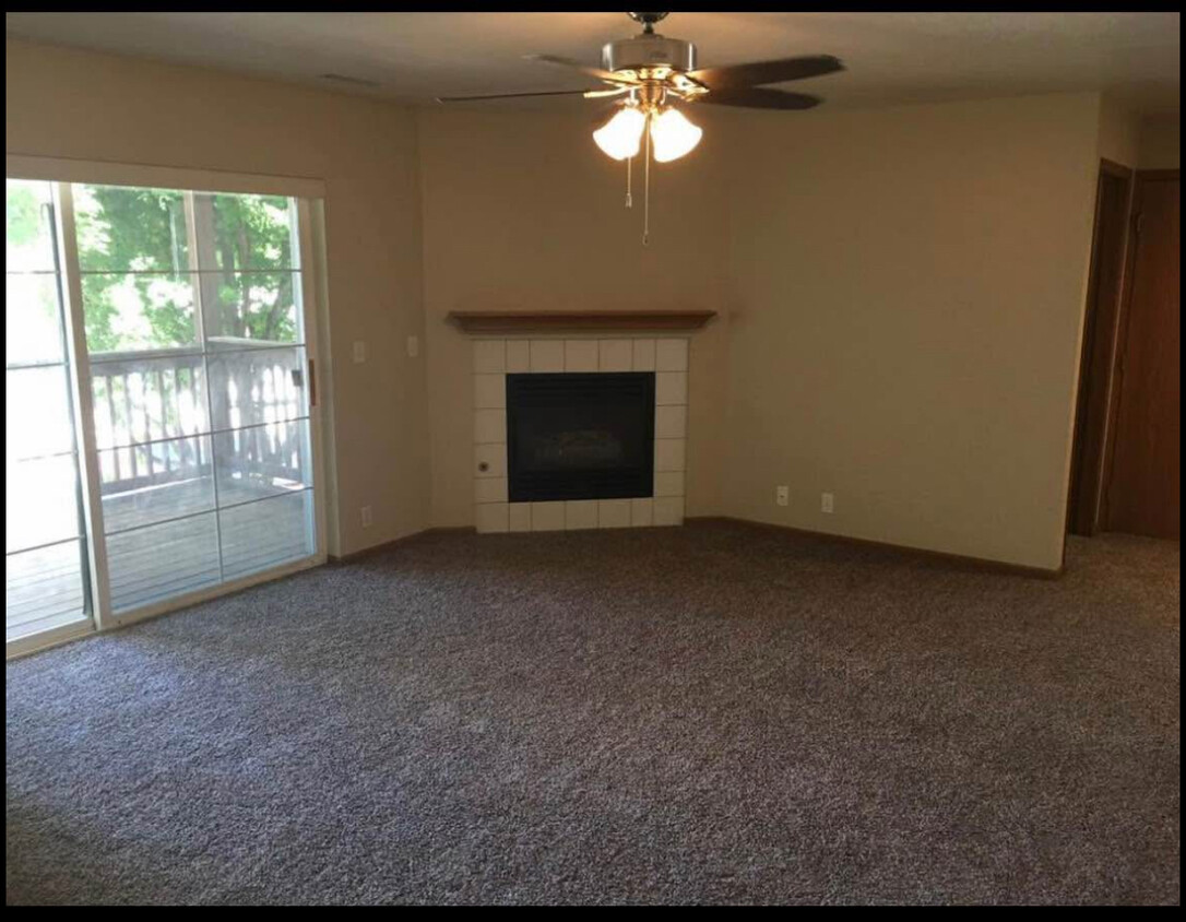 Foto principal - 4627 1st Ave SW
