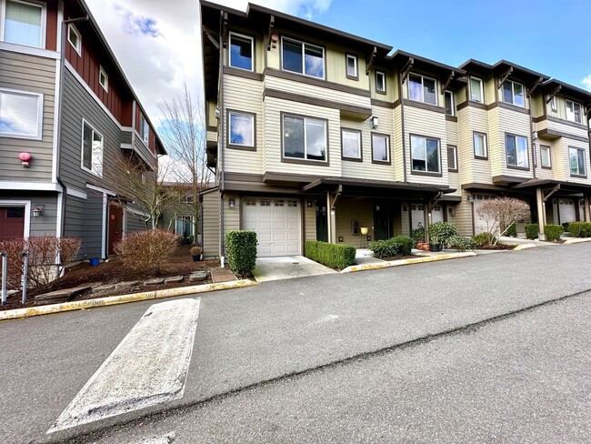 Foto del edificio - 3bd/2.5ba Bothell Townhome