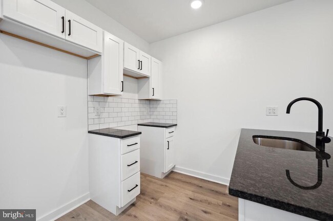 Building Photo - 3458 Frankford Ave