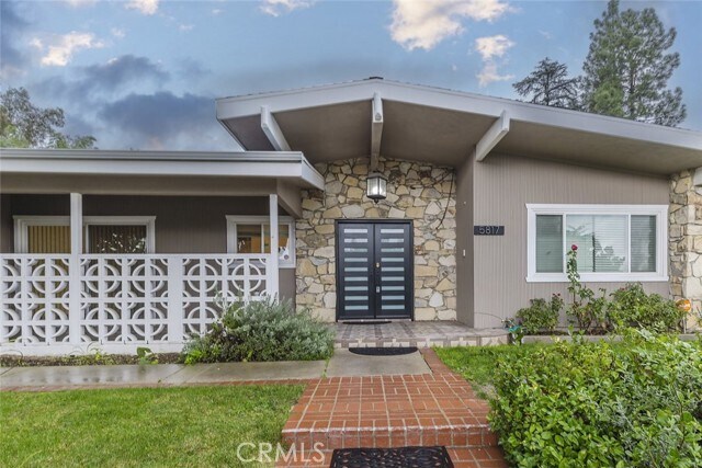 Foto del edificio - 5817 Lockhurst Dr