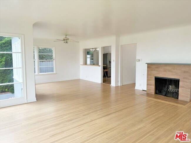 Foto del edificio - 233 Rees St