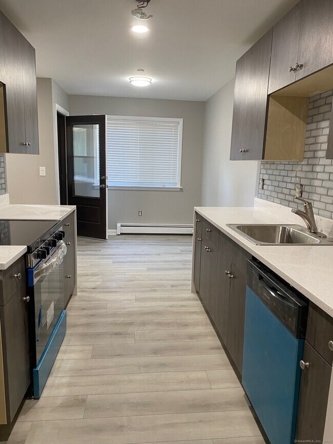 Foto del edificio - 333 Vincelette St