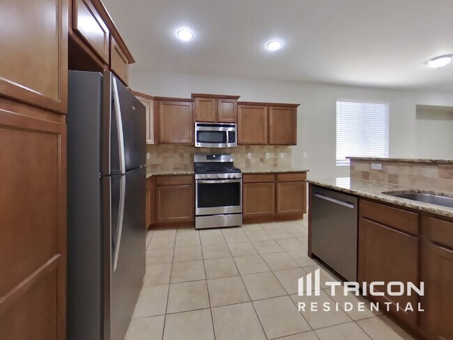 Building Photo - 3106 E Ravenswood Dr