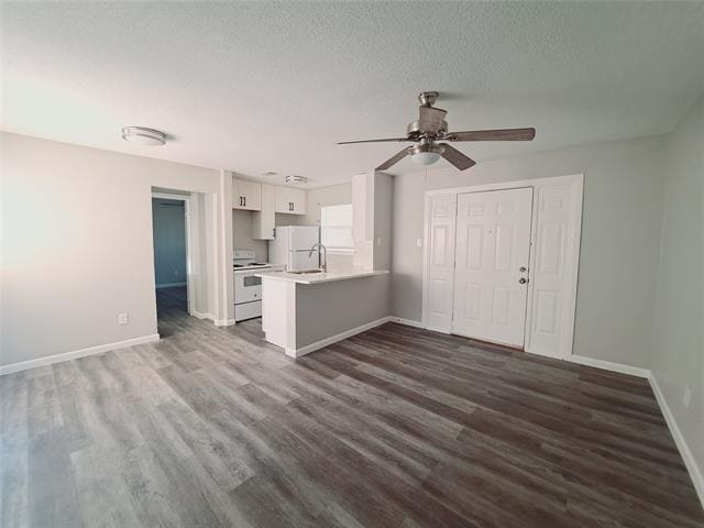 Building Photo - 817 Bluebird Dr