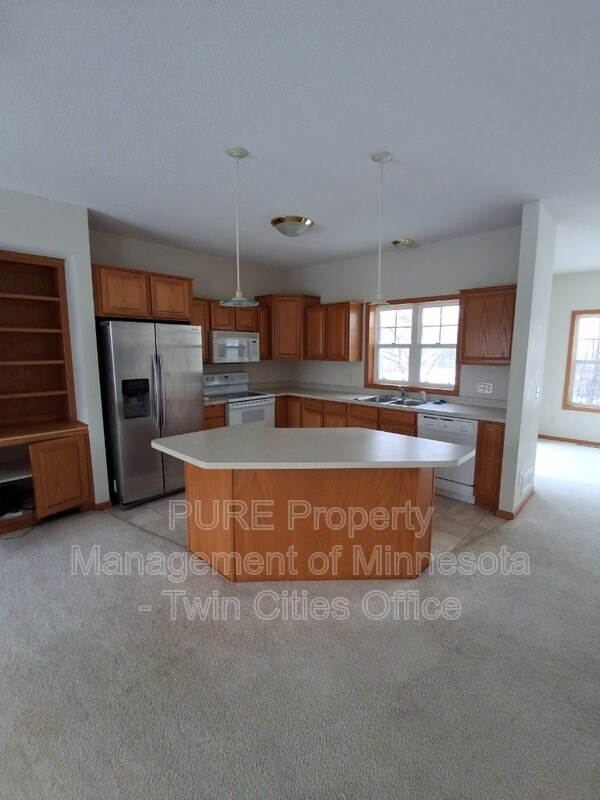 Foto principal - 20133 Holister Ln