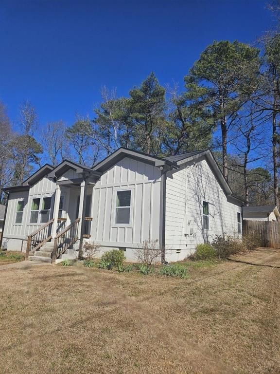 Building Photo - 1718 Line St