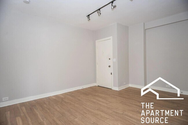 Foto del edificio - 511 W Belmont Ave