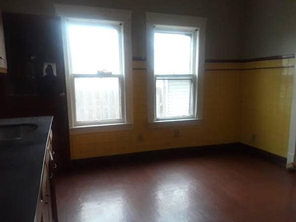 Building Photo - 4305 E 71st St