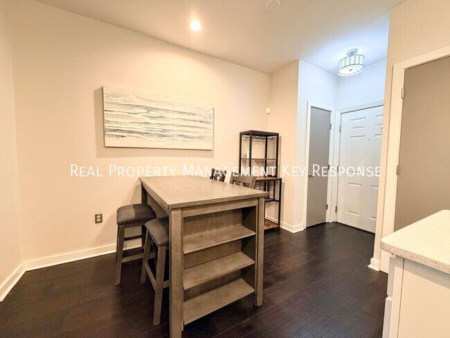 Foto del edificio - 1803 Broadway-125