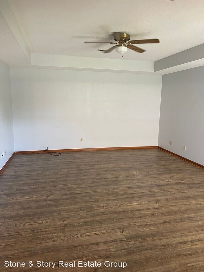 Building Photo - 3 br, 2.5 bath House - 3717 SW Moundview CT