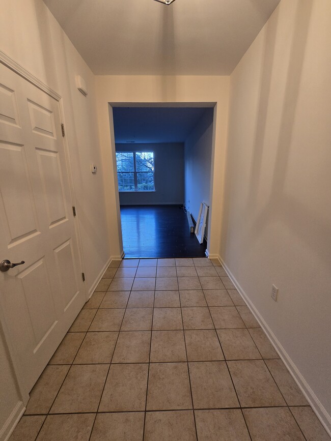 Spacious foyer with coat closet. - 39 Station Sq