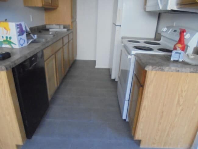 Building Photo - Great Rental