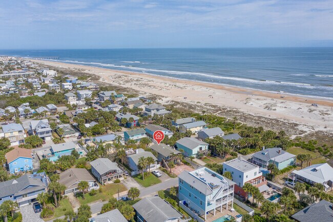 Building Photo - Beachside 2 Bedroom  Duplex