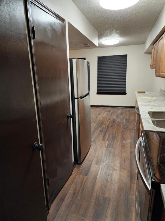 Building Photo - 3324 Seine St