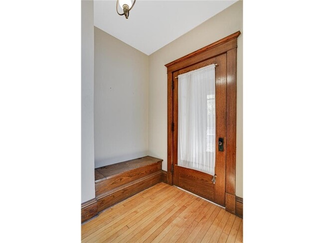 Building Photo - 3142 Girard Ave S