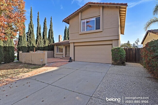 Building Photo - 2706 Los Altos Dr