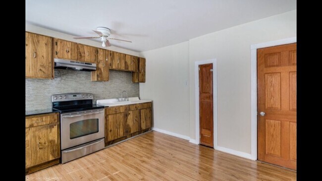 Foto del edificio - 1113 W 19th St