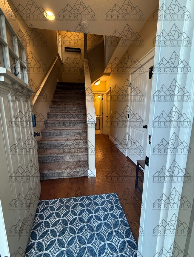 Foto del edificio - 3 Bedroom 4 Bathroom - Hood River