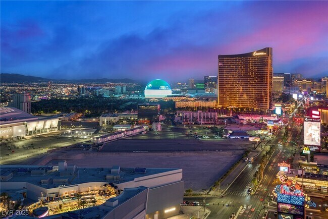 Foto del edificio - 2700 S Las Vegas Blvd