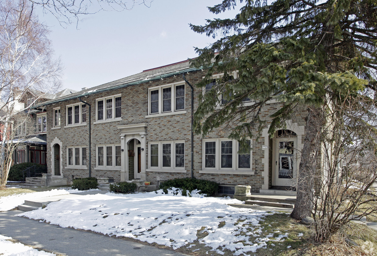 Primary Photo - 2700 N Prospect Ave