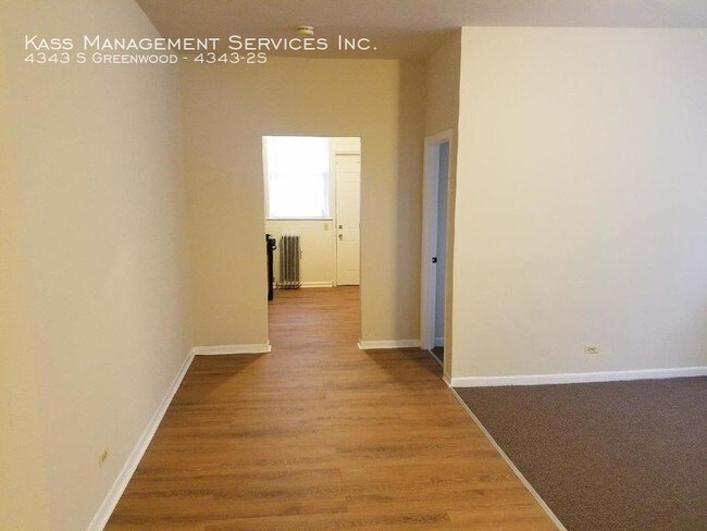 Foto del edificio - 4343 S Greenwood Ave