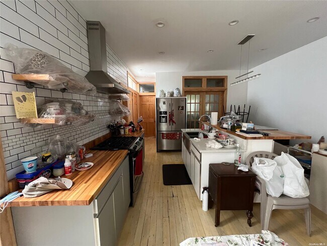 Foto del edificio - 103-61 104th St