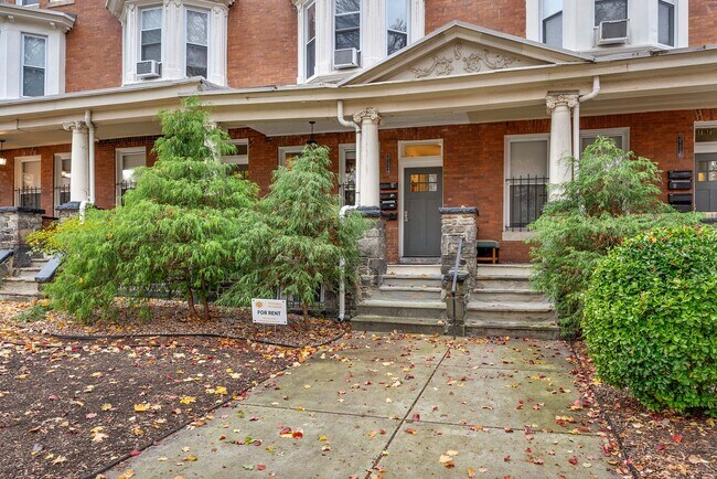 Foto del edificio - 3114 N Calvert St