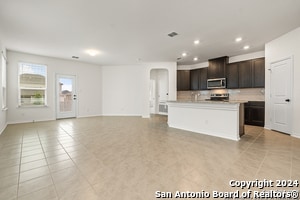 Foto del edificio - 246 W Flowing River Dr