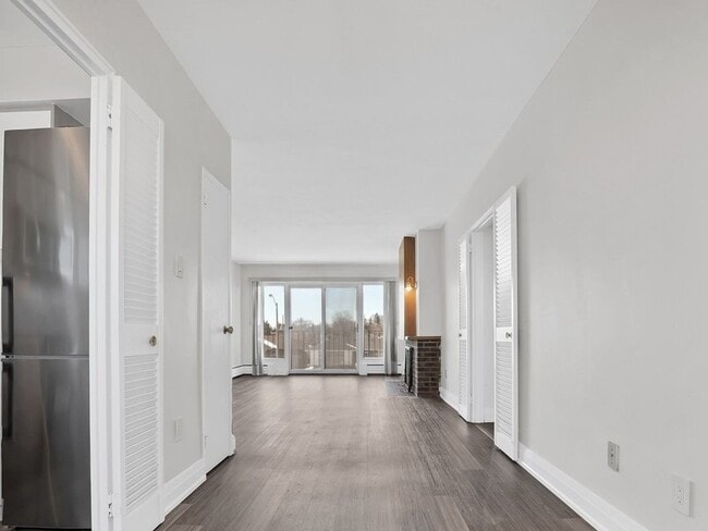 Building Photo - 251-285 The West Mall